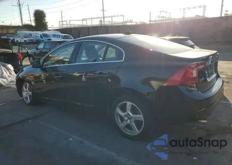 2013 Volvo S60 T5 z USA, uszkodzony, nr VIN YV1612FS7D1219009